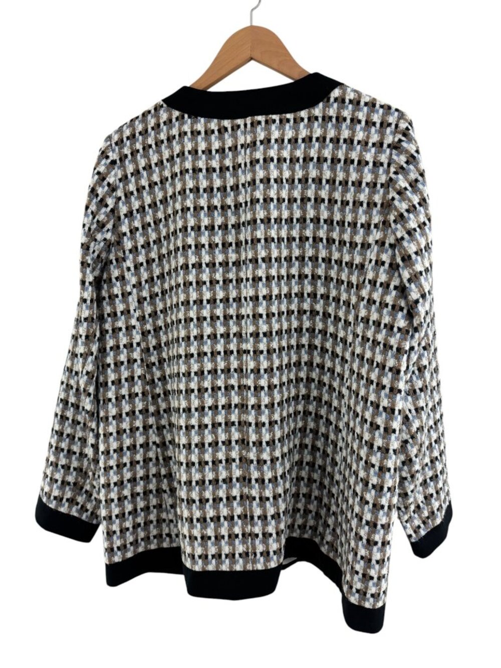 Black-Trim Patterned Tweed Cardigan Jacket - Women - Picture 8 of 10